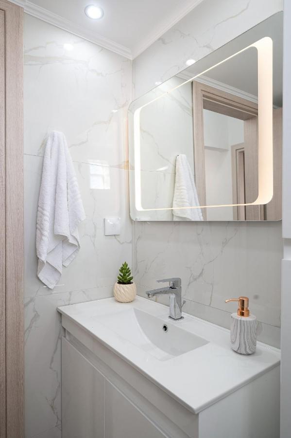 Amersa Luxury Apartments Candia Esterno foto